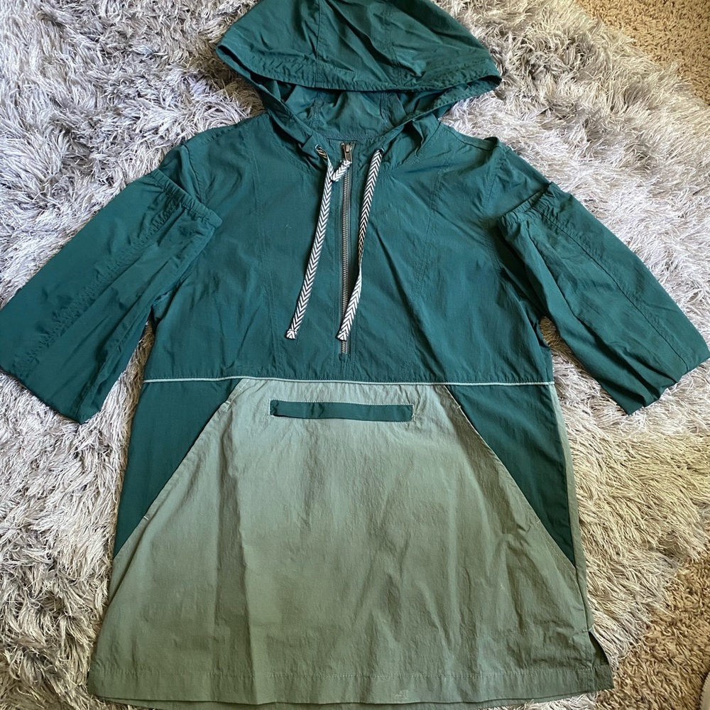 Quarter Zip wind breaker!